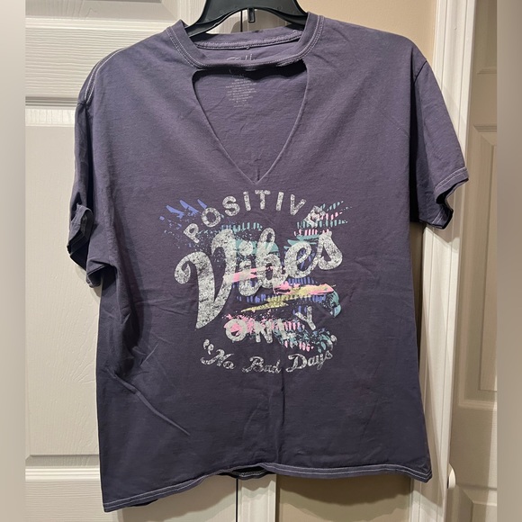 Tops - Women’s distressed positive vibes only t-shirt size M